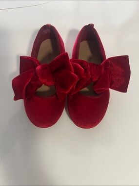 Old Navy Girls Red Velvet Bow Mary Jane Flats